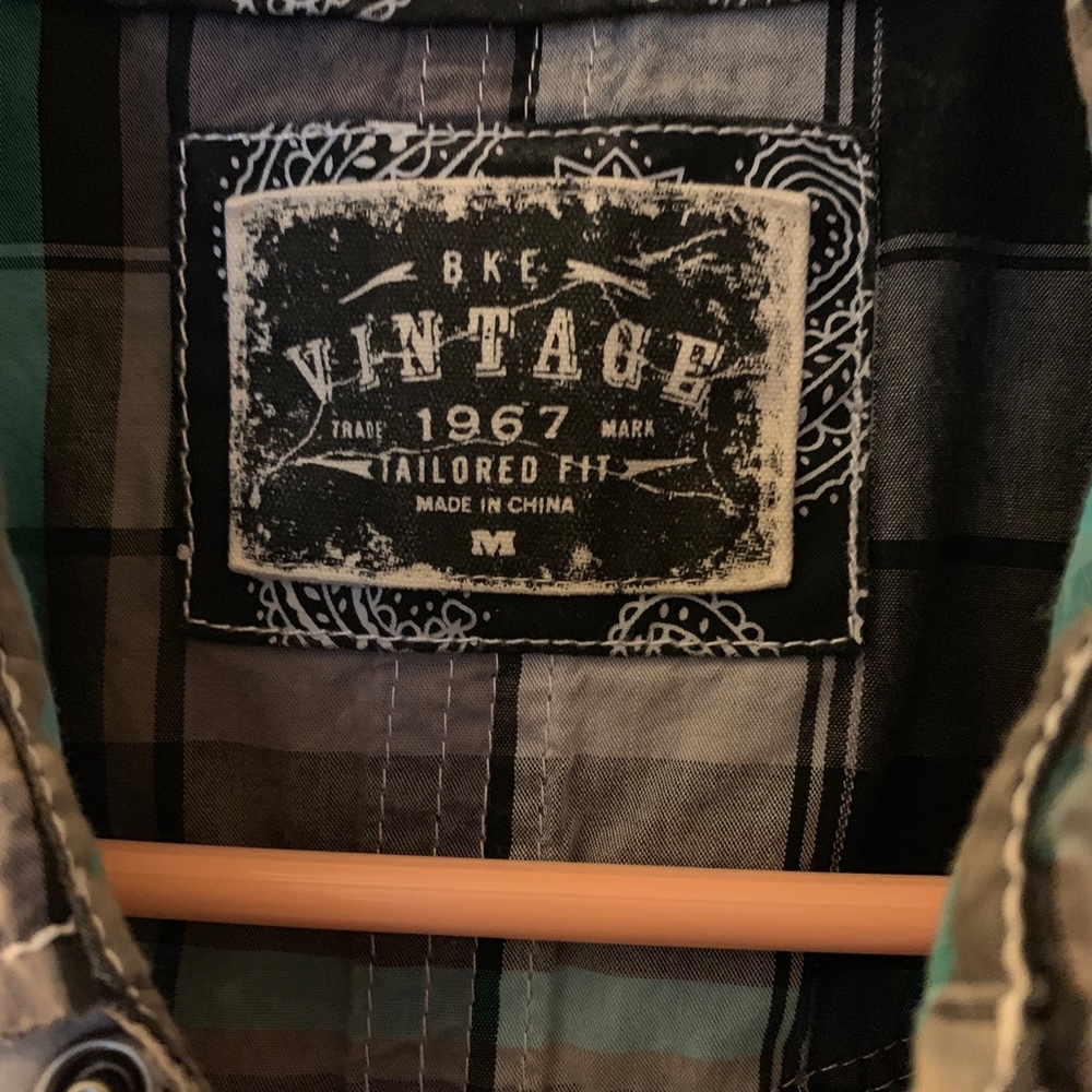BKE Button Up - Picture 3 of 3